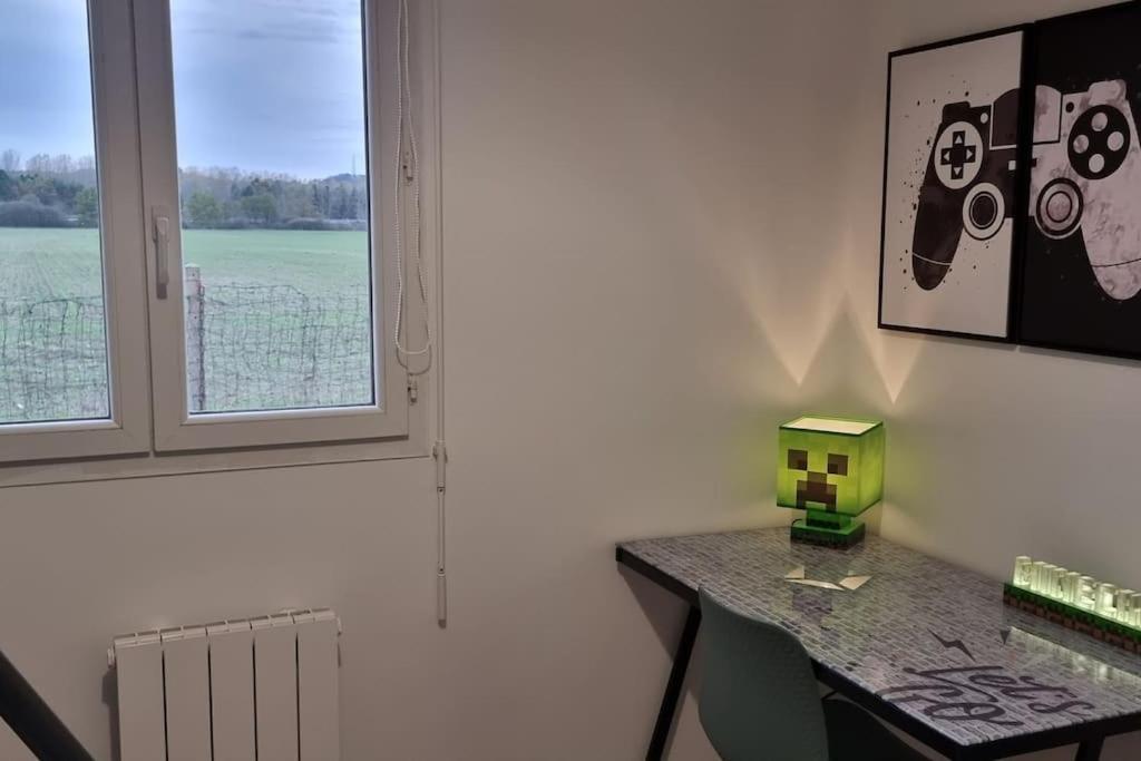 Belle Maison Climatisee Renovee Pac-Man Entre Collegues, Amis, Famille - Barbecue - Netflix - Prime - Baby Foot 50Cts Saint-Seurin-sur-l'Isle Eksteriør billede